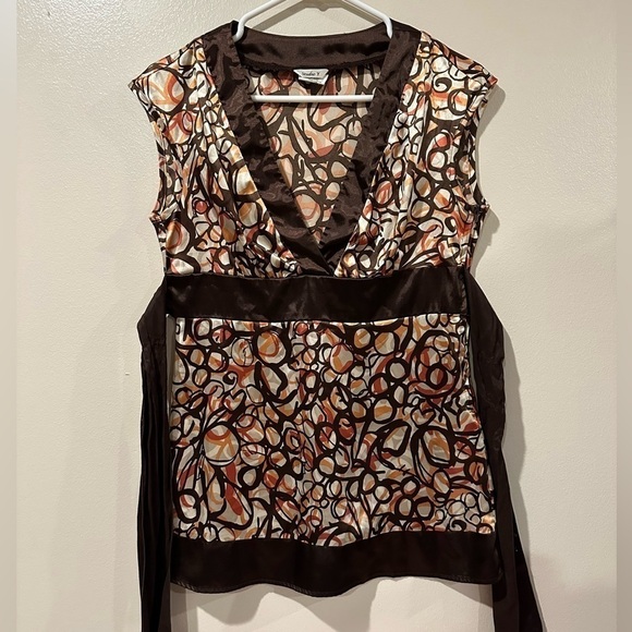 Studio Y Faux Wrap Top Sleeveless Colorful BOHO - Picture 2 of 4